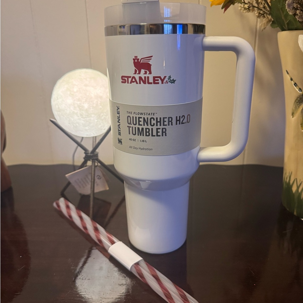 Stanley Limited Edition Holiday Mistletoe Twist Tumbler 40oz